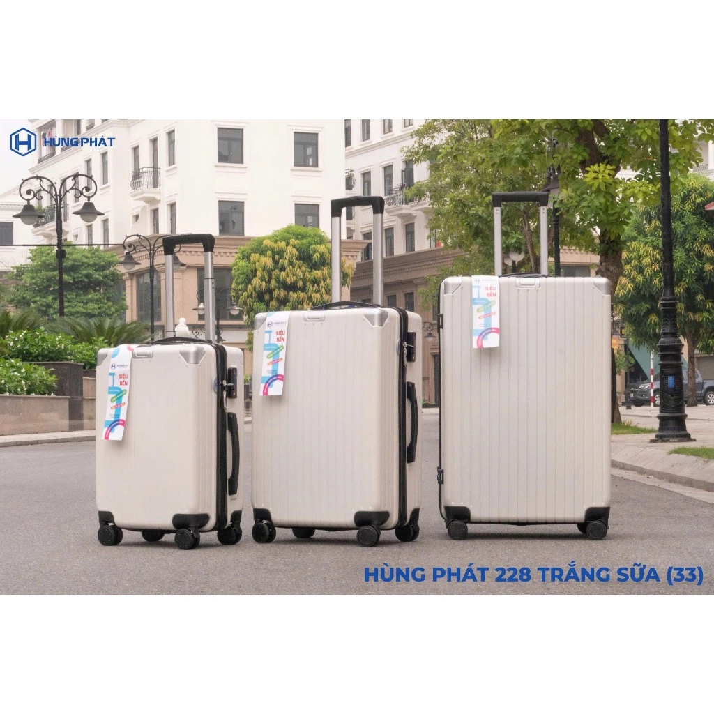 Làm thế nào để chọn vali kéo du lịch phù hợp cho chuyến đi dài mà không bị trầy xước hay hư hỏng?