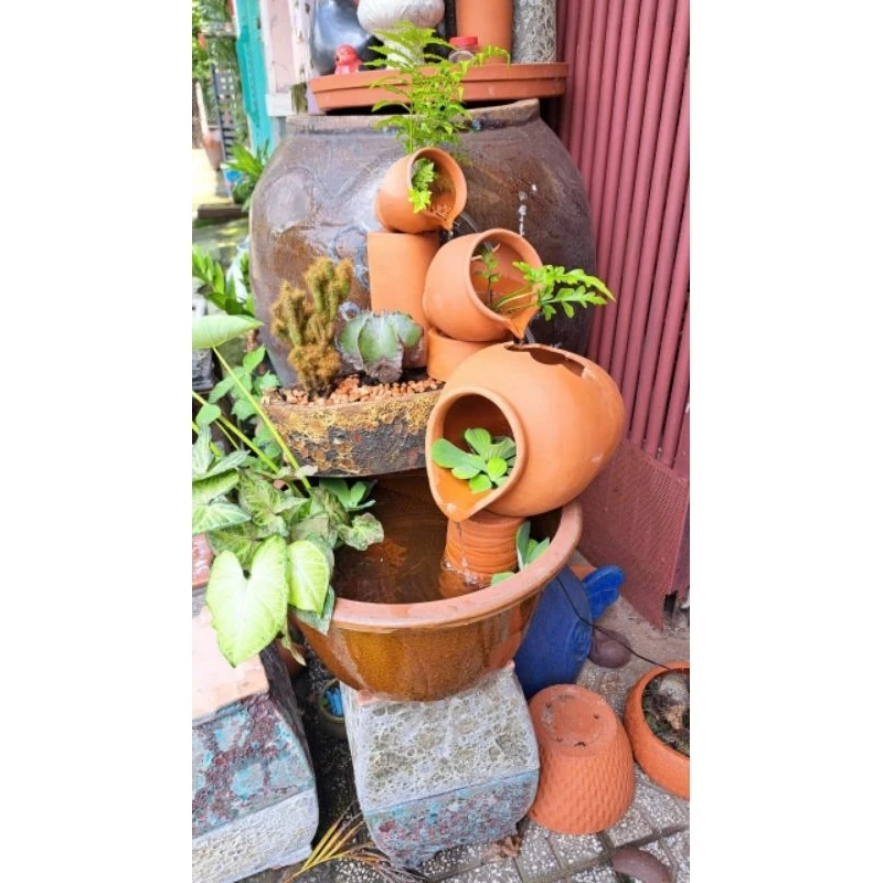 Làm thế nào để chọn chậu đất nung phù hợp cho thác nước trong nhà mà không bị rò rỉ nước?