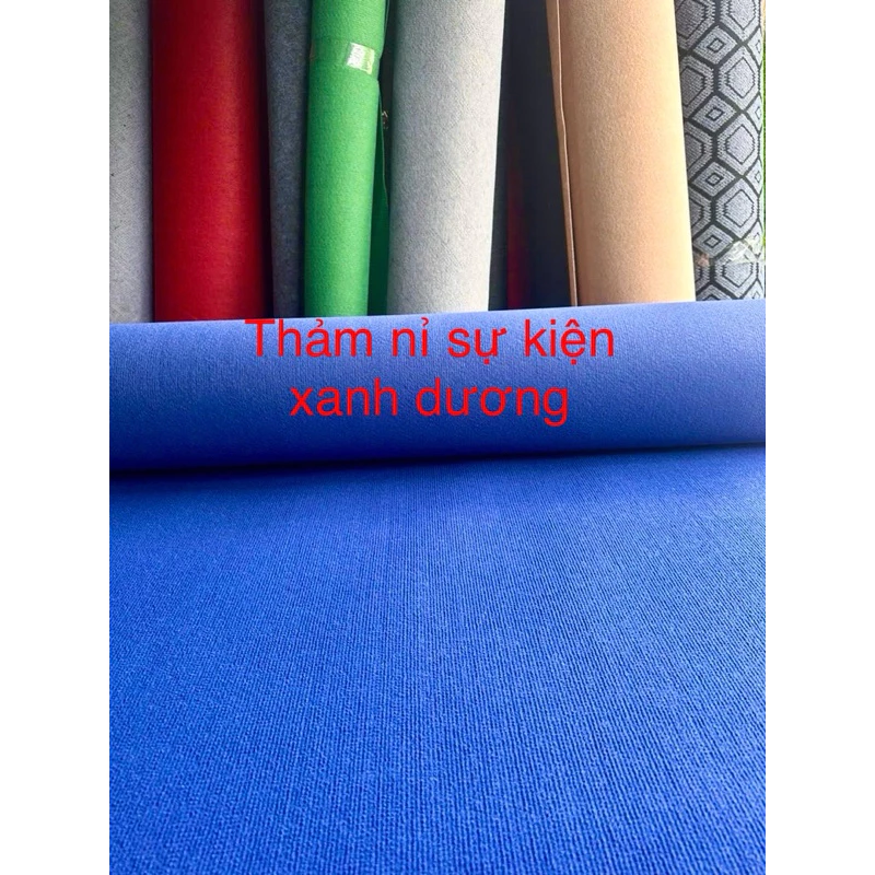 Làm thế nào để chọn thảm nỉ xanh dương phù hợp cho sự kiện ngoài trời?