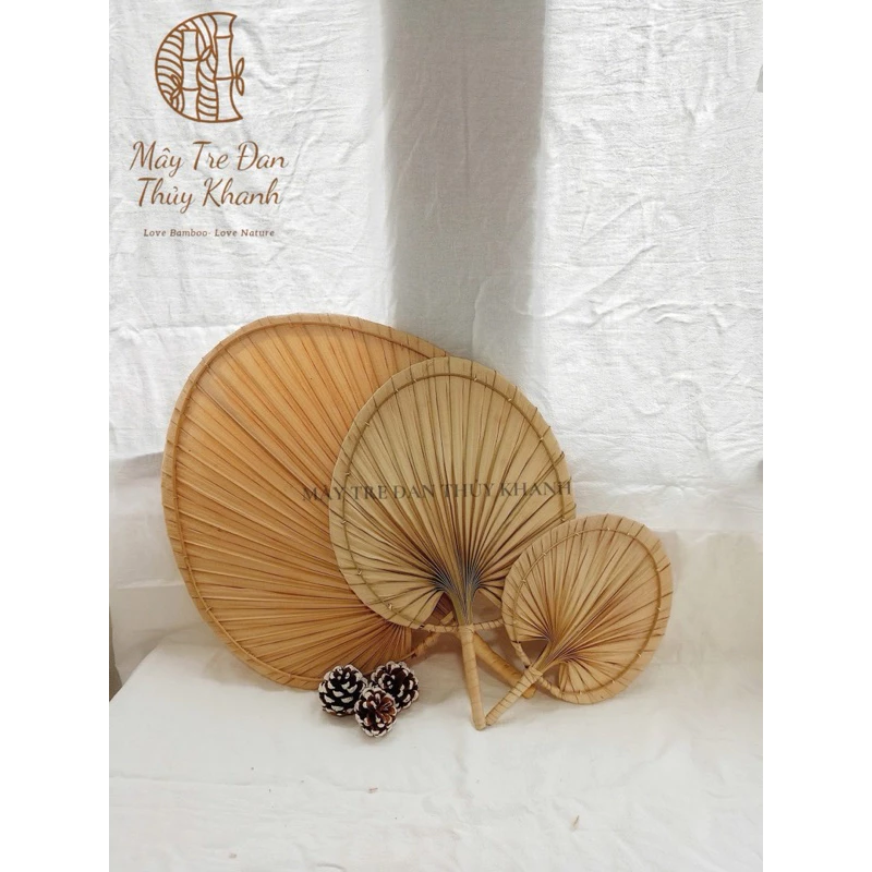 Tại sao quạt tre trang trí lại trở thành sự lựa chọn hàng đầu cho không gian sống thư giãn?