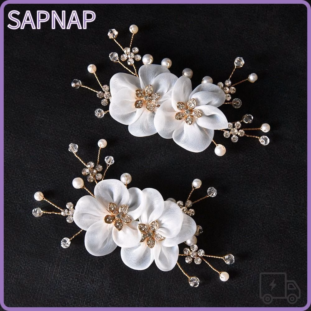 Làm thế nào để chọn khóa kẹp hình hoa đính đá phù hợp cho giày cao gót tiệc cưới của bạn?