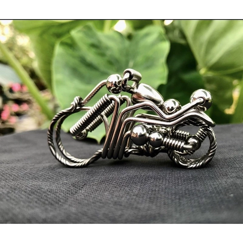 Làm thế nào để chọn móc khóa hình motor uốn thủ công bằng inox 308 phù hợp mà không lãng phí tiền?