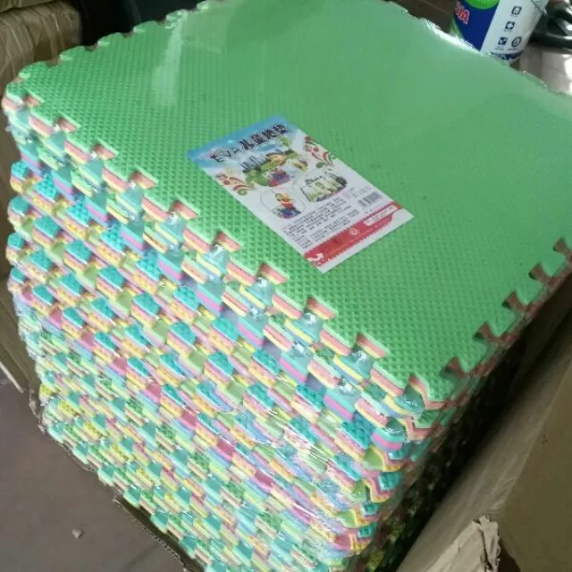 Tại sao thảm xốp trải sàn lại là giải pháp hoàn hảo cho không gian sống của bạn؟