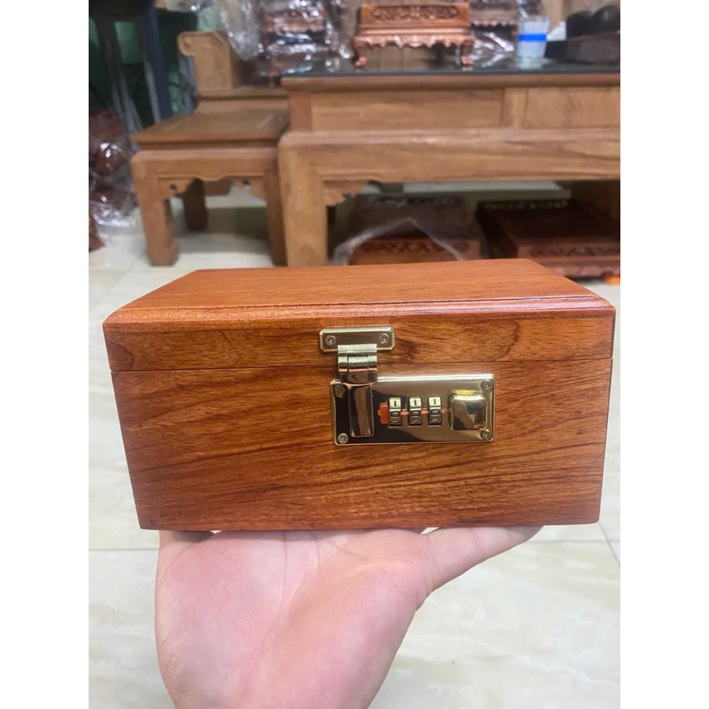 Làm thế nào để chọn hộp tiết kiệm mật mã gỗ hương phù hợp cho gia đình mà không lãng phí tiền?