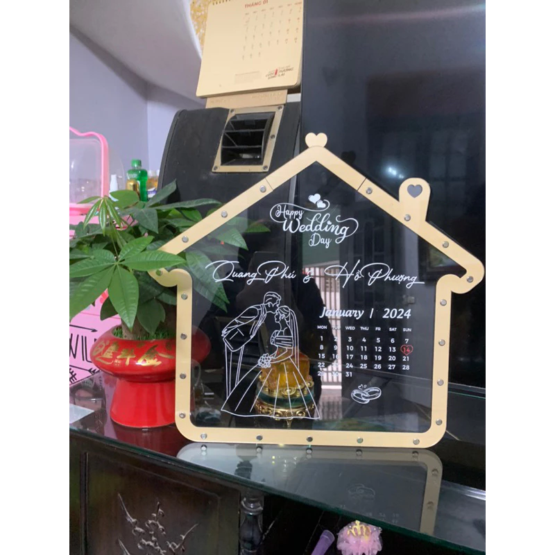 Tôi đã mua ngôi nhà trong suốt size 40 về trang trí phòng khách, đây là những điều tôi ước biết trước khi sở hữu nó