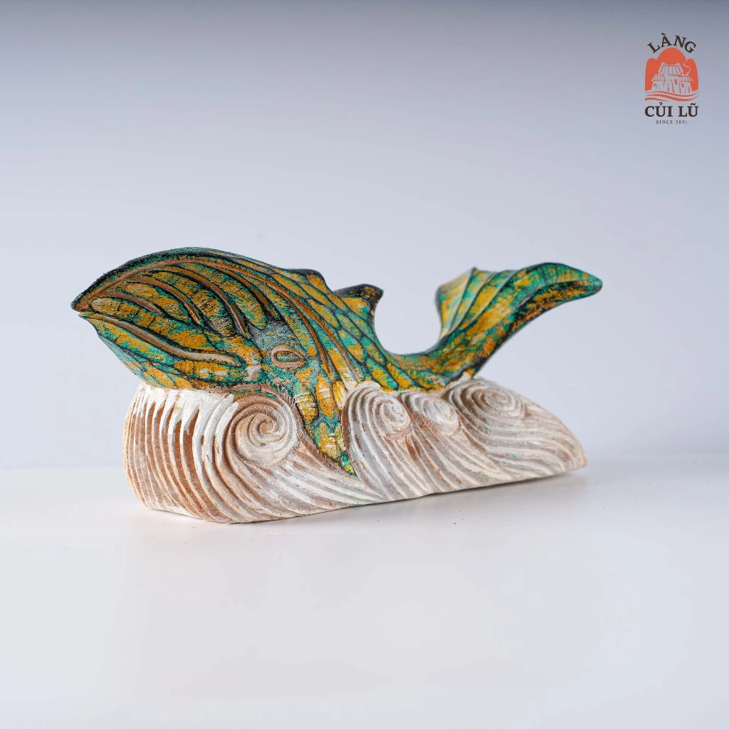 Tôi đã đặt tượng gỗ decor trong nhà, nhưng sao phòng khách lại trở nên “sống” hơn hẳn?