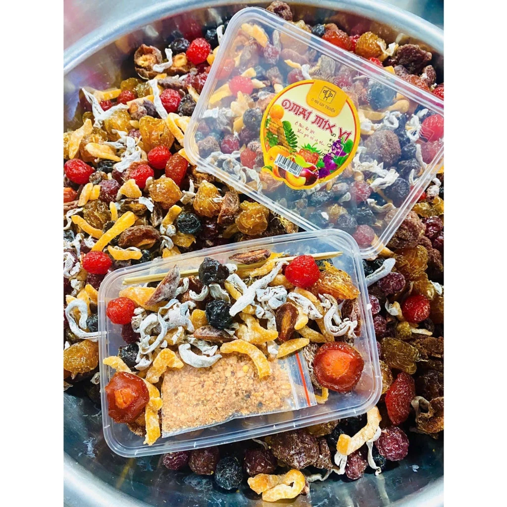 Ăn ô mai đúng cách: Làm sao để tránh cảm giác quá mặn và bảo vệ sức khỏe?