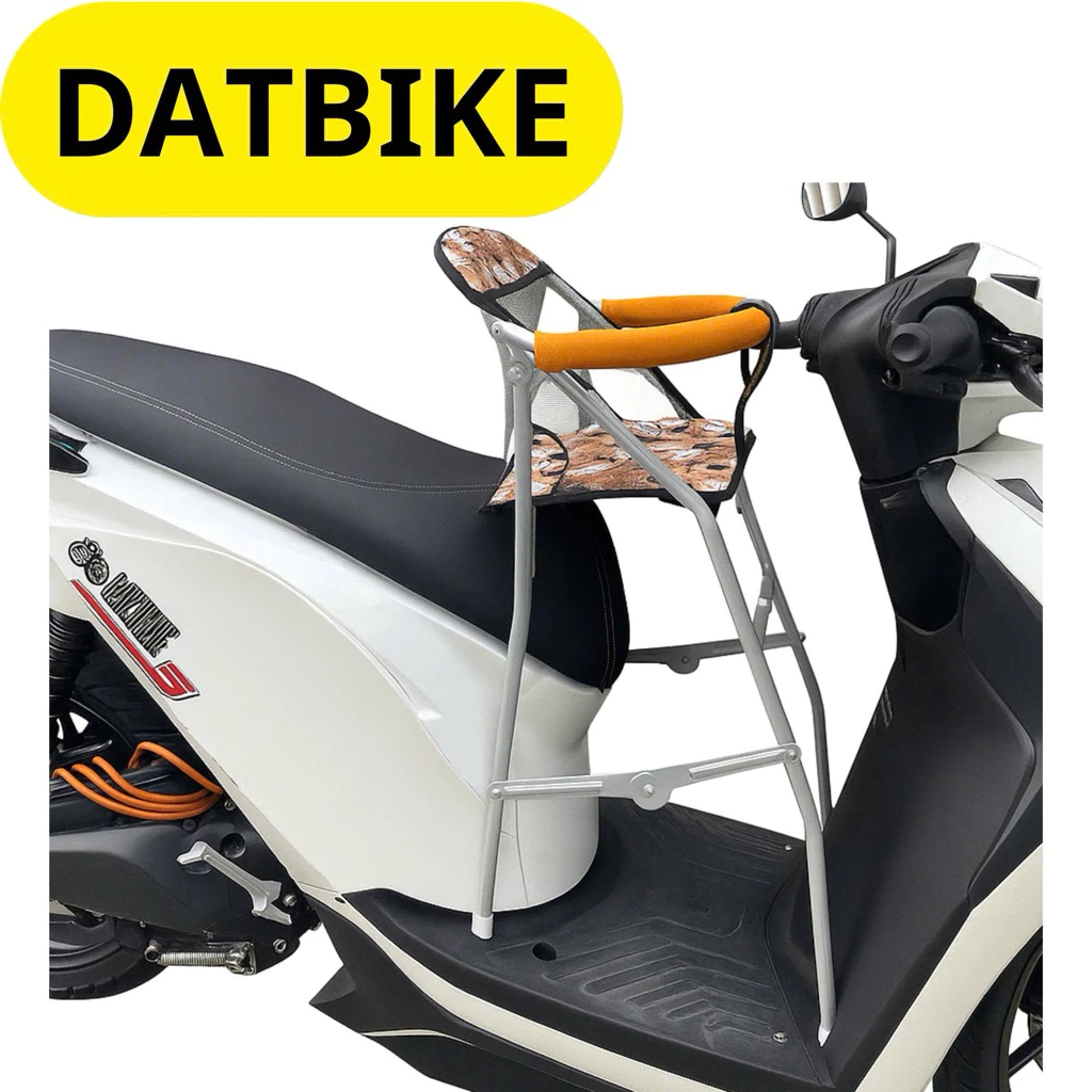 Làm thế nào để chọn ghế ngồi xe máy cho bé an toàn mà không làm mất đi sự thoải mái khi đi xe?