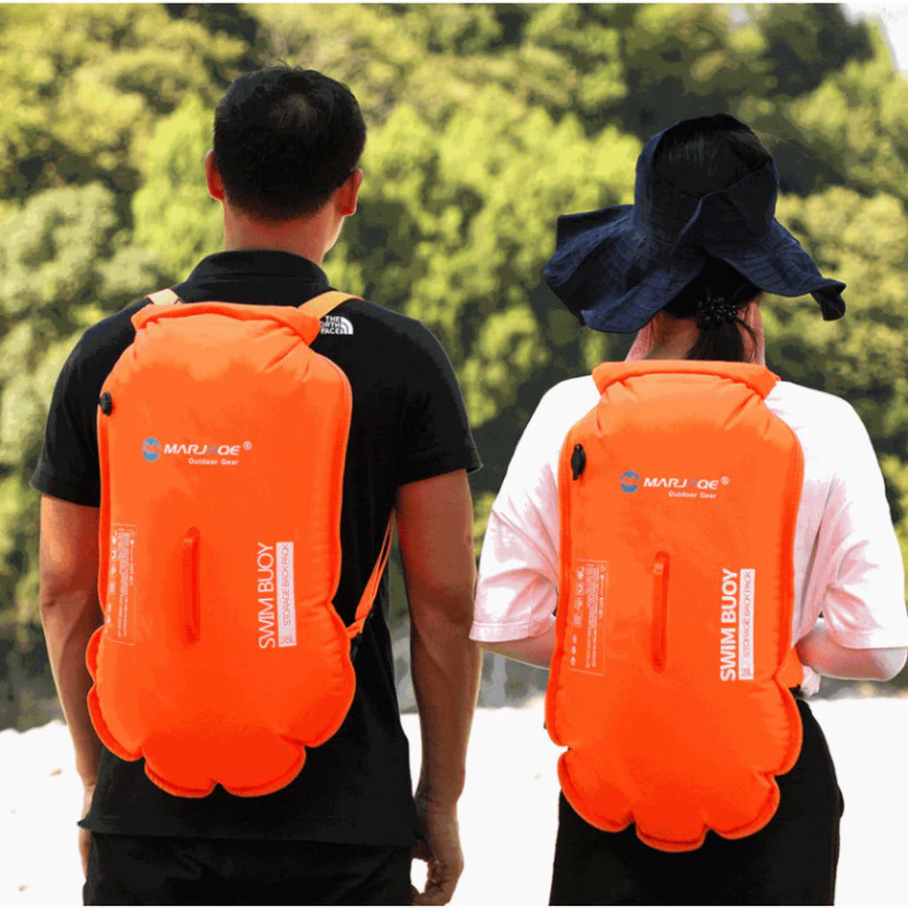 Làm thế nào để chọn túi chống nước đi biển phù hợp mà không bị ‘đau đầu’ vì rò rỉ nước?