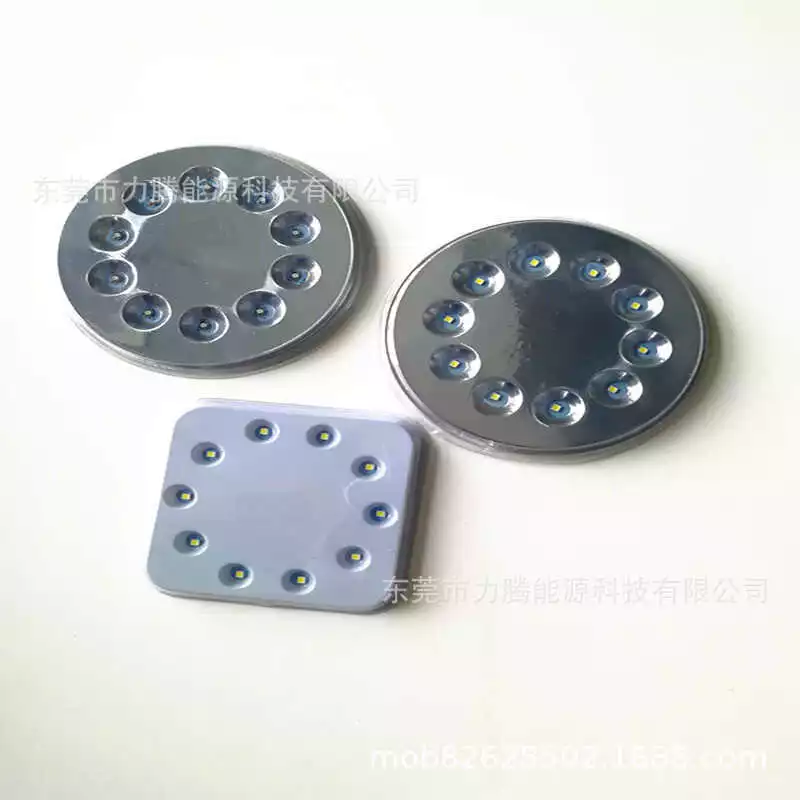 Làm thế nào để chọn đèn cắm trại năng lượng mặt trời phù hợp cho chuyến đi xa?