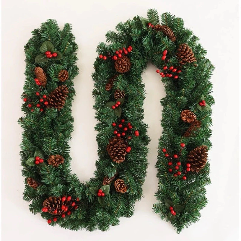 Làm thế nào để trang trí Noel giáng sinh với dây lá thông mà không làm lãng phí không gian và tiền bạc?