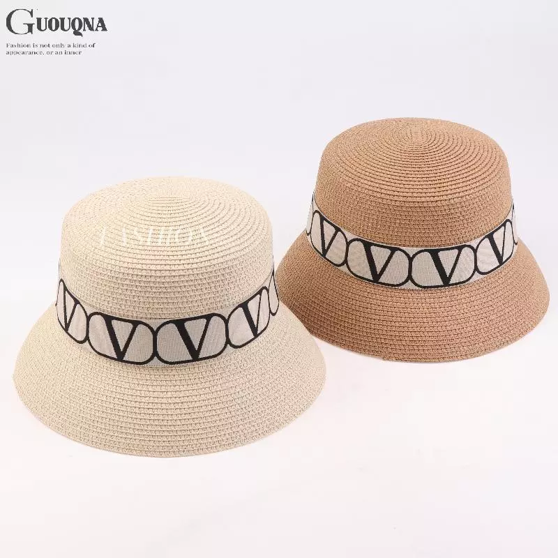 Mũ Rơm Panama Nữ – Làm Thế Nào Để Chọn Đúng Mũ Cho Kỳ Nghỉ Biển Hoàn Hảo?