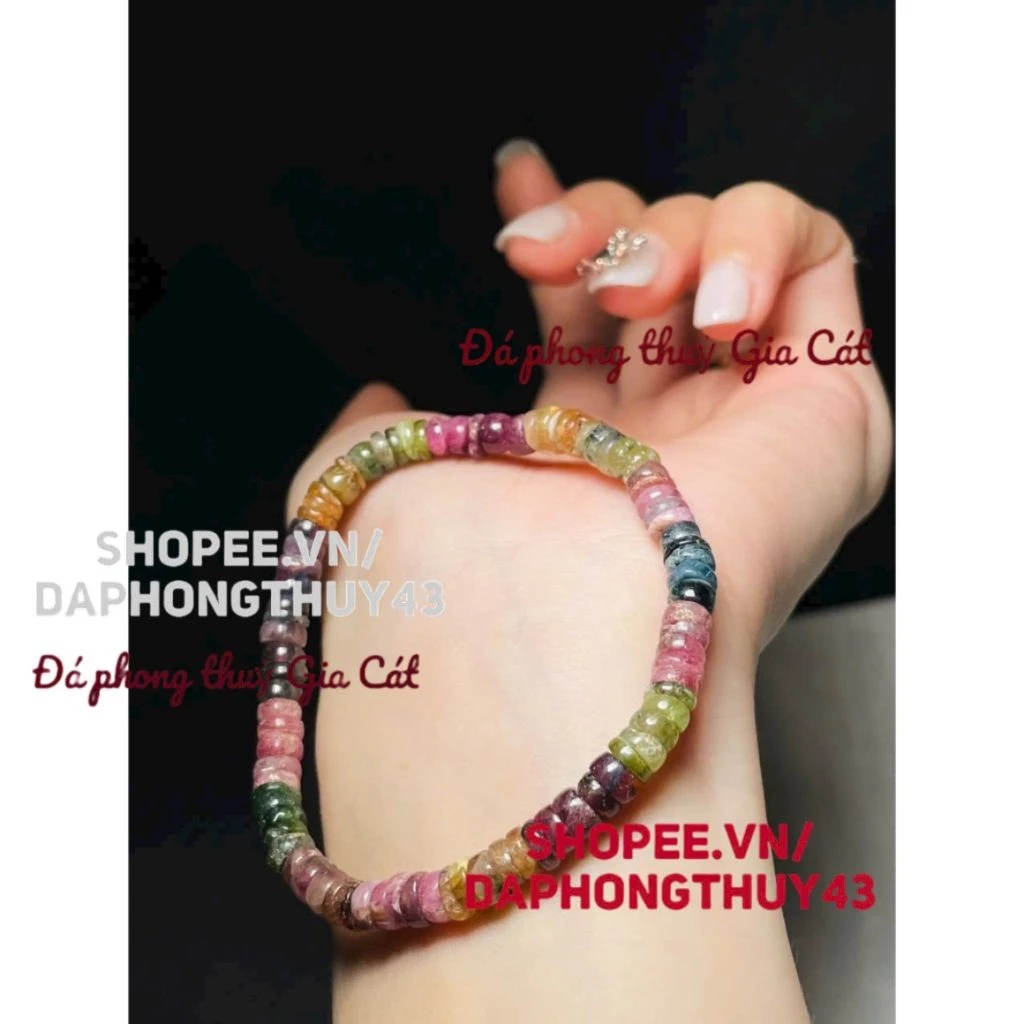 Làm thế nào để chọn size vòng tay đá quý phù hợp mà không cần thử trực tiếp?