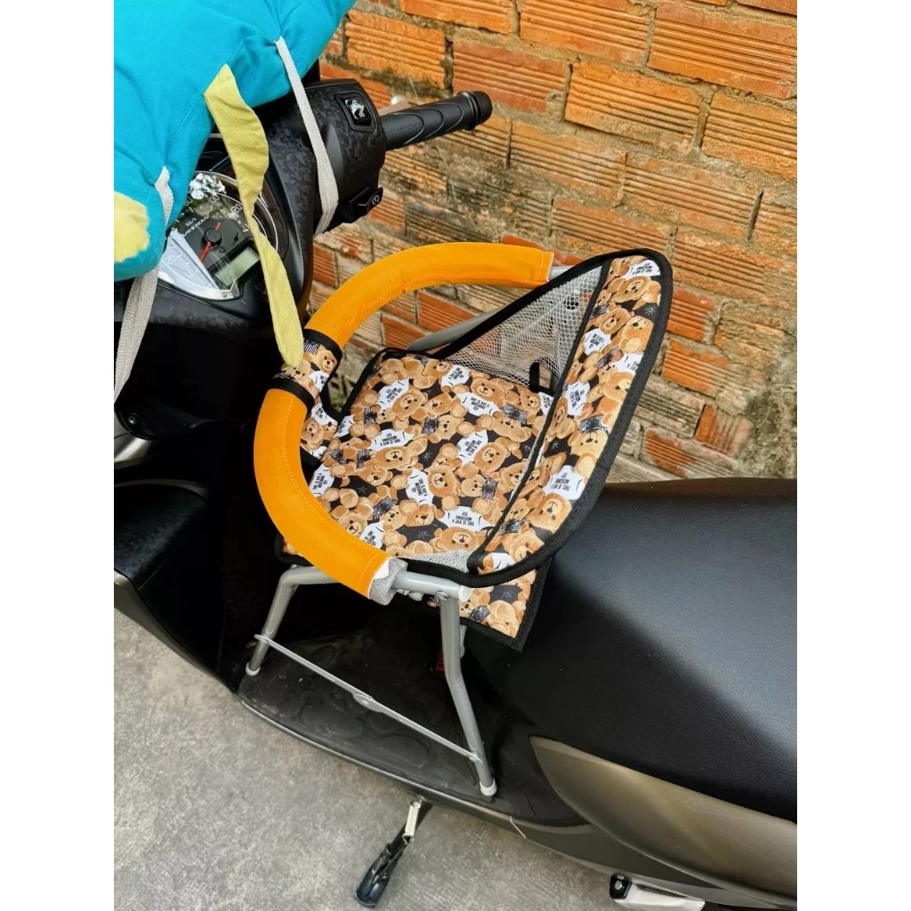 Ghế ngồi xe máy cho bé: 5 sai lầm thường gặp và cách chọn phù hợp cho sự an toàn của con bạn