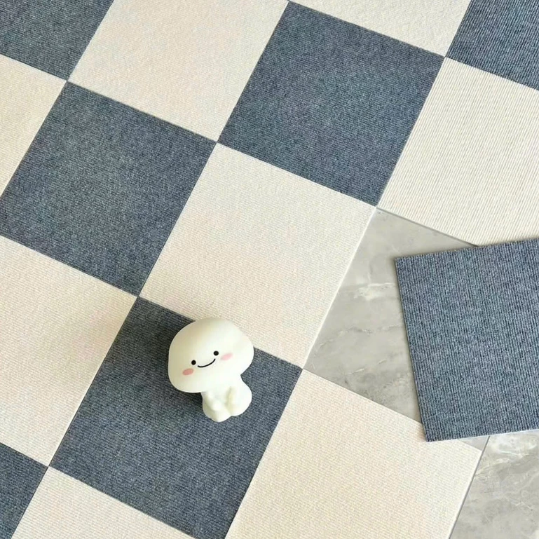 Tại sao thảm lót sàn tự dính lại là giải pháp cho những ngôi nhà có sàn dễ trơn trượt?