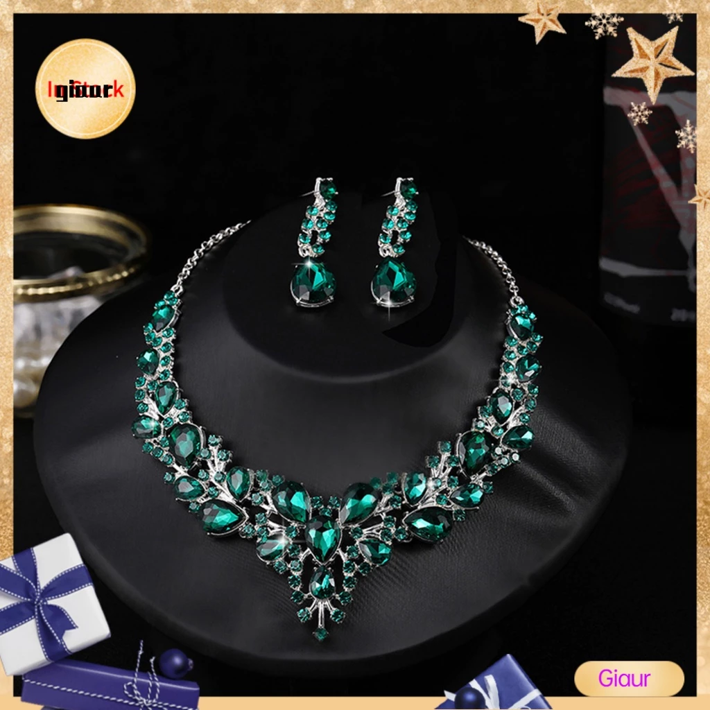 Tôi đã mua vòng cổ và bông tai bằng niken nhưng tại sao chúng lại bị xỉn màu nhanh chóng?