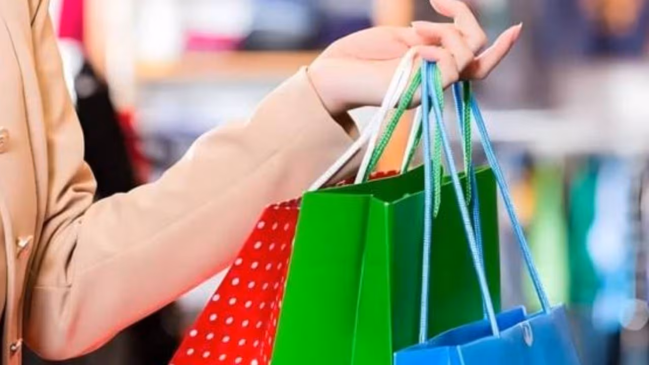 5 thói quen tiêu tiền vô ích ở tuổi trung niên mà bạn nên bỏ ngay