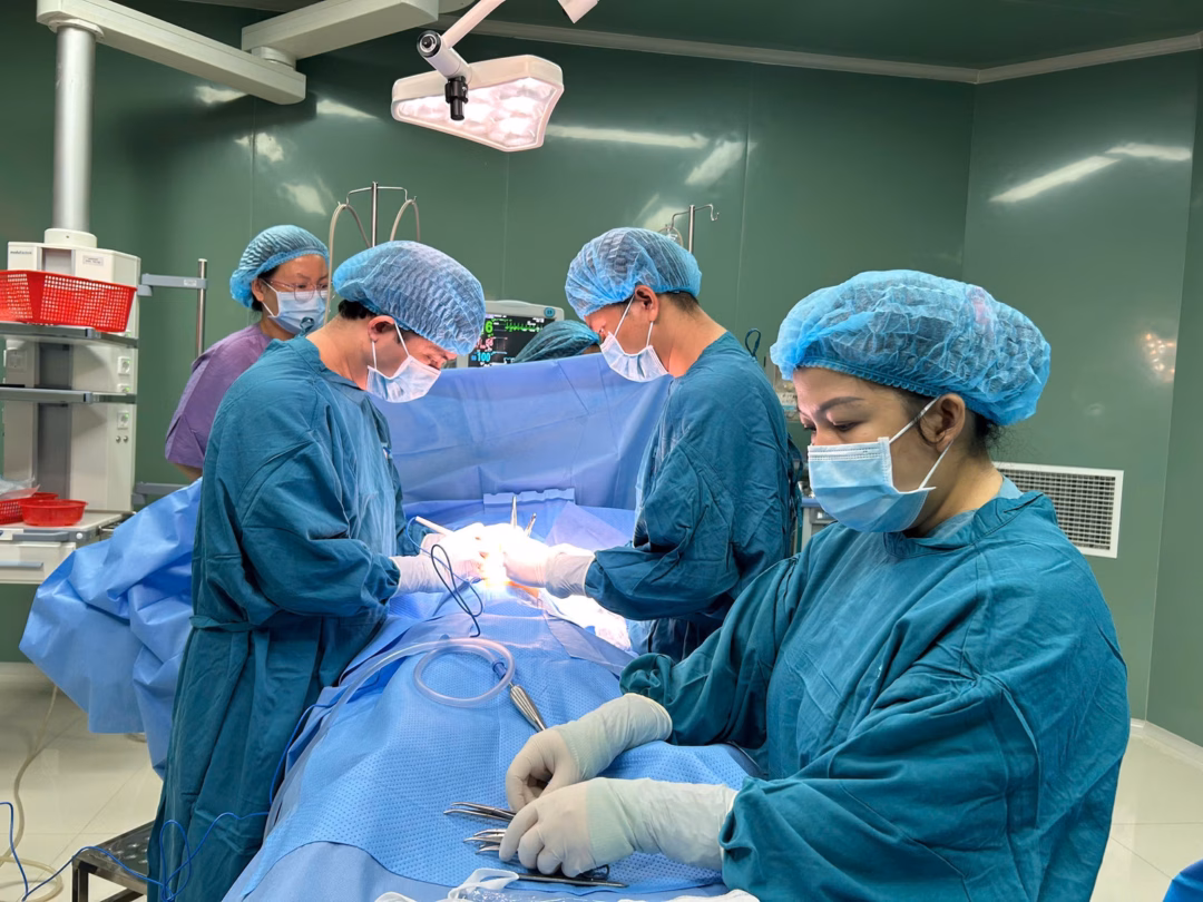 Búi tóc 0,5 kg trong dạ dày trẻ 6 tuổi: Nguyên nhân, nguy cơ và cách điều trị