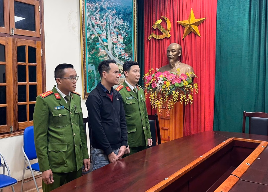 Công an Sơn La tạm giữ khẩn cấp lái xe gây tai nạn chết 3 người trên QL6