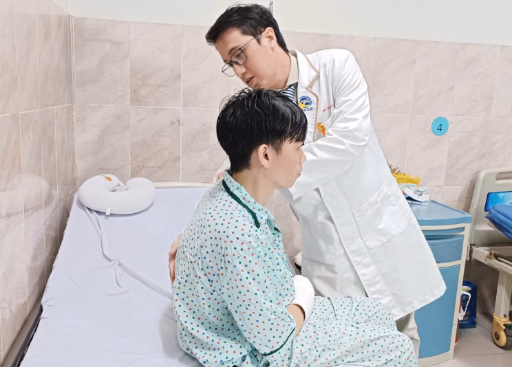 Bệnh nhân D. sau ca mổ Bệnh nhân D. sau ca mổ, ảnh y tế