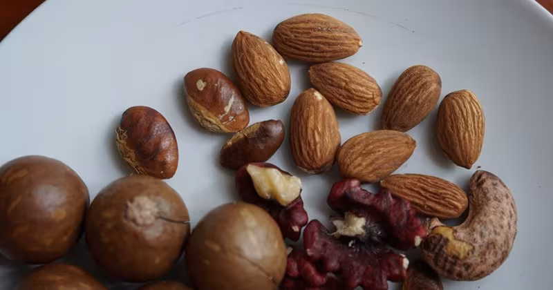 Bí quyết dinh dưỡng an toàn giúp phụ nữ 50+ giảm cân hiệu quả