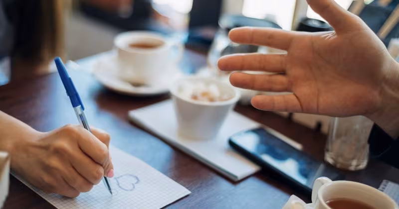 Bí quyết duy trì tình bạn bền vững: Giữ khoảng cách và tôn trọng ranh giới