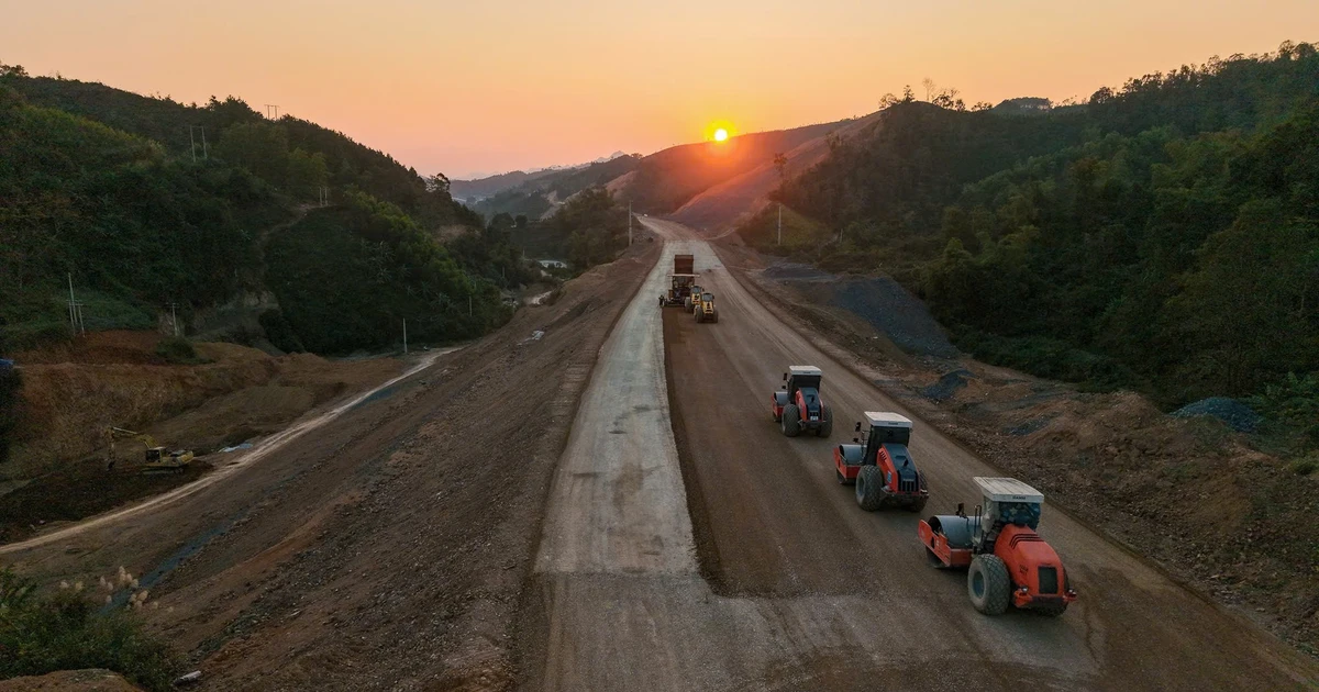 Bộ Xây dựng kiểm tra tiến độ 2 dự án cao tốc trọng điểm: Hữu Nghị‑Chi Lăng & Đồng Đăng‑Trà Lĩnh