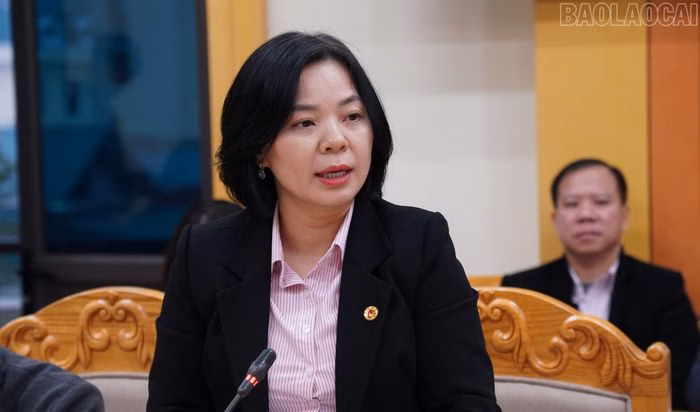 C&aacute;c đại biểu thuộc Đo&agrave;n c&ocirc;ng t&aacute;c Ng&acirc;n h&agrave;ng Ch&iacute;nh s&aacute;ch x&atilde; hội Trung ương v&agrave; Chi nh&aacute;nh tỉnh L&agrave;o Cai