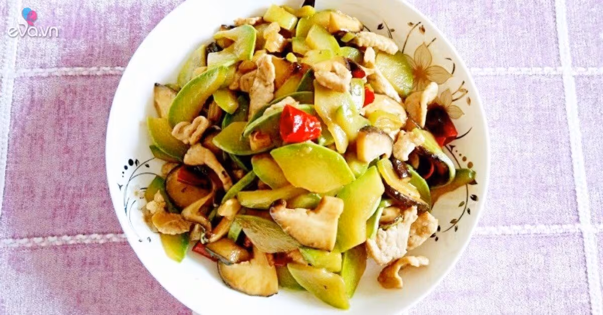 Cách làm bí ngòi xào nấm & thịt thơm ngon, giàu dinh dưỡng cho cả gia đình