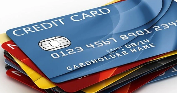 Cẩm nang hiểu và tránh phí lãi suất thẻ tín dụng: Những lưu ý quan trọng