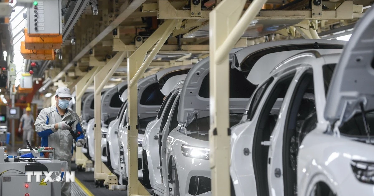 Canada, Trung Quốc ký thỏa thuận giảm thuế và mở cửa 49.000 xe điện