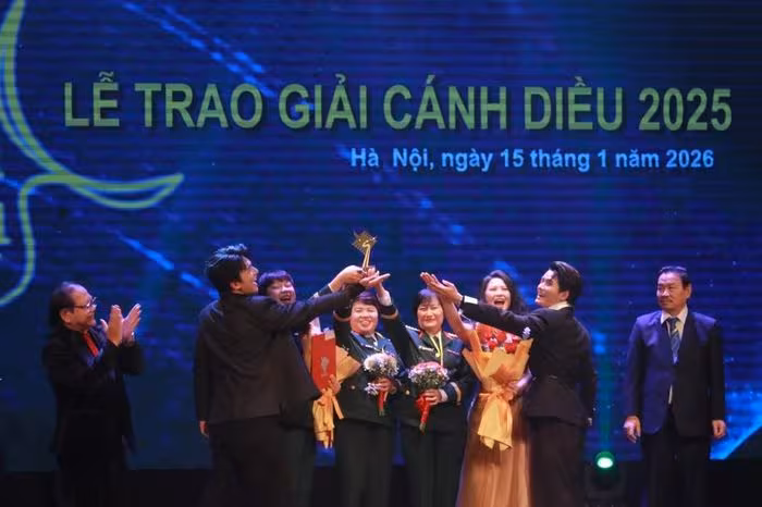 Cánh diều 2025: “Mưa đỏ” và “Không thời gian” tỏa sáng trong đề tài người lính