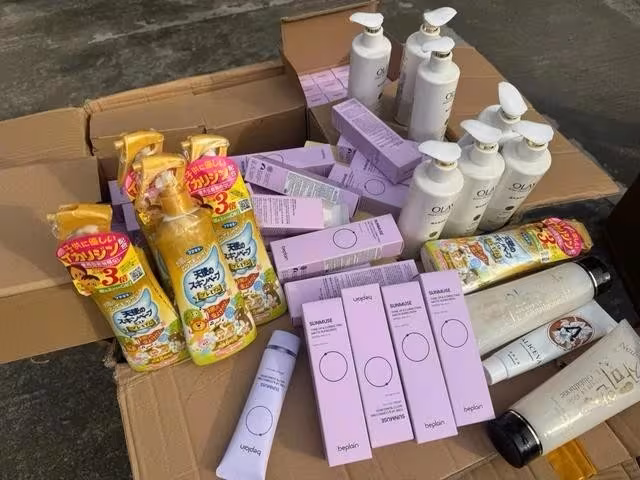 Cảnh sát thu giữ 25 tấn mỹ phẩm giả nhập khẩu Trung Quốc qua mạng xã hội