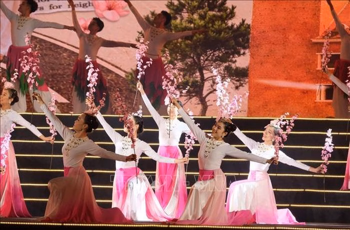 Cảnh t&aacute;i hiện c&acirc;u chuyện mai anh đ&agrave;o ở Đ&agrave; Lạt