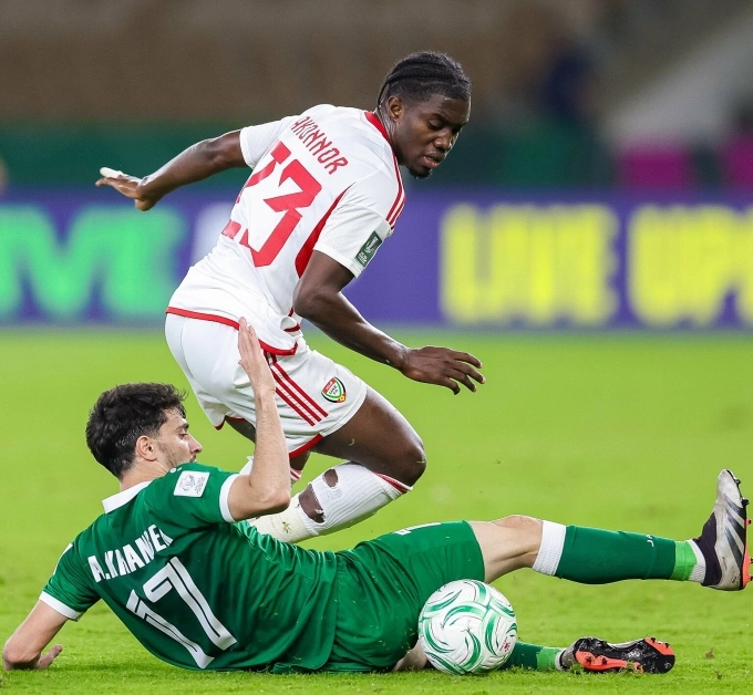 Cầu thủ UAE trong trận h&ograve;a Syria 1-1 v&ograve;ng bảng B