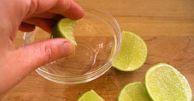 Hai khung giờ vàng để uống nước chanh ấm: Thải độc & giảm cân nhanh