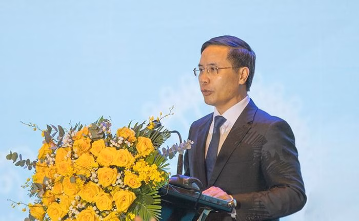 &Ocirc;ng Phạm Đức Ấn tại hội nghị