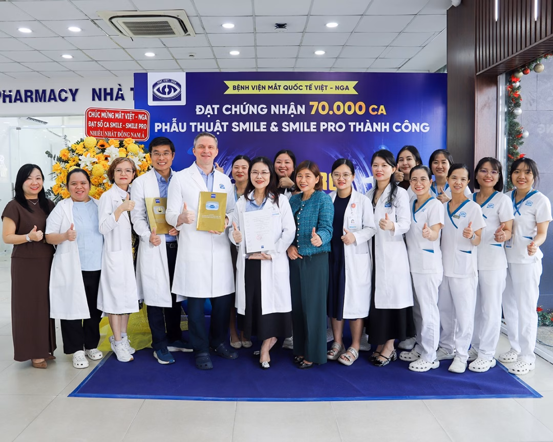 Chứng nhận hệ thống Mắt Việt &ndash; Nga đạt vượt 70.000 ca phẫu thuật SMILE&reg;/SMILE&reg; Pro
