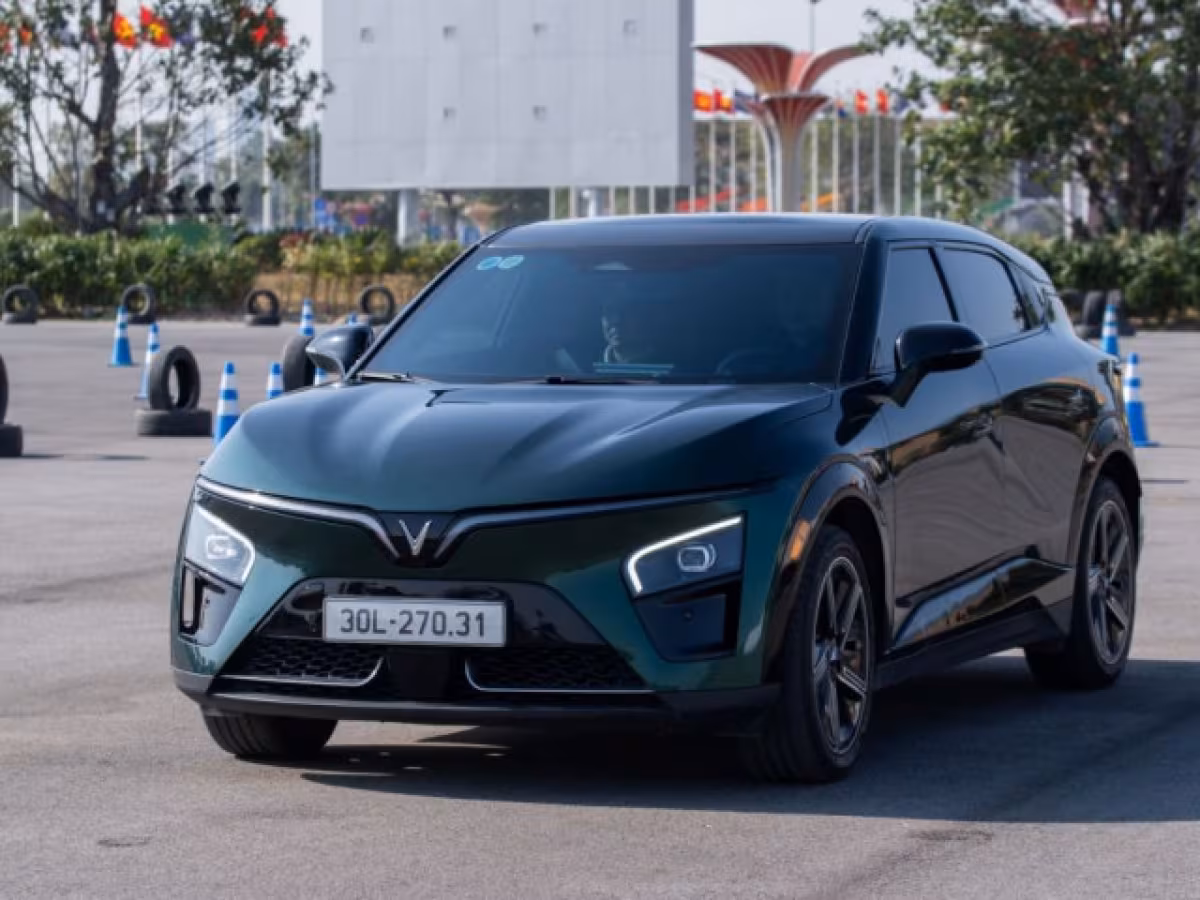 Cơ hội cuối năm sở hữu VinFast VF 7 – C‑SUV điện đa năng, ưu đãi 75 triệu