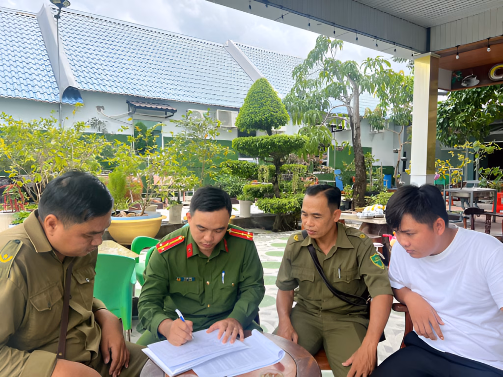 C&ocirc;ng an cơ sở ph&acirc;n loại phương tiện, khớp đ&uacute;ng với chủ sở hữu thực tế