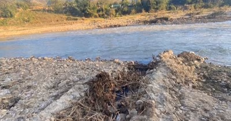 Công an Quảng Ngãi điều tra: Nhà máy xả thải ngầm vào sông Pô Kô gây ô nhiễm nghiêm trọng