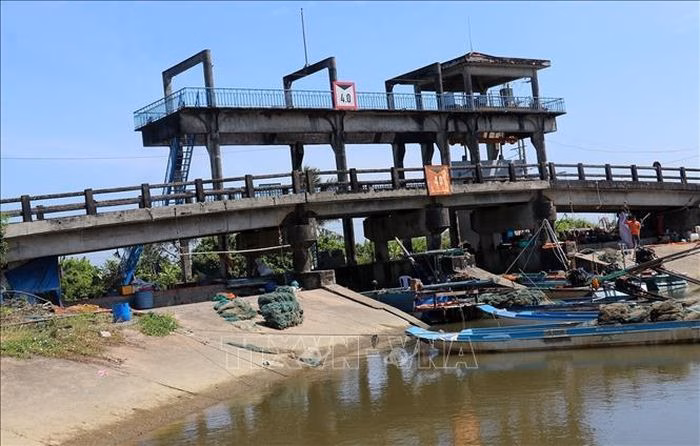 Cống số 3 tại x&atilde; H&ograve;n Đất, An Giang ngăn mặn