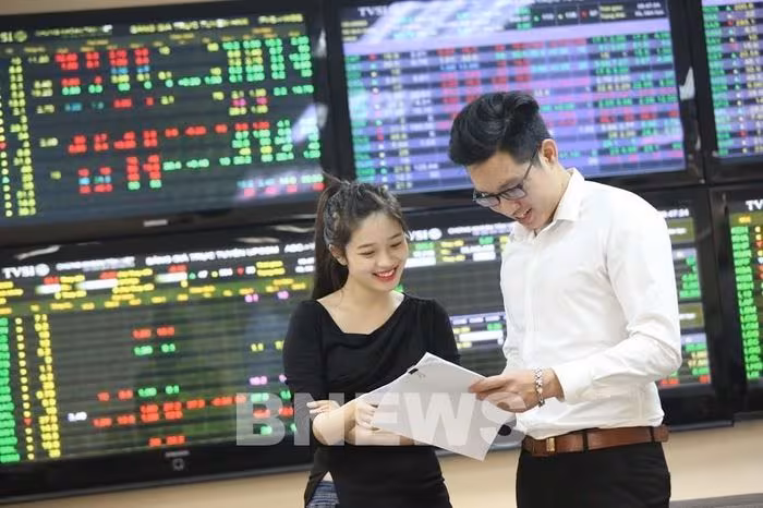 Đánh giá KLB, HPG, HSG 2026: Cơ hội mua ngay