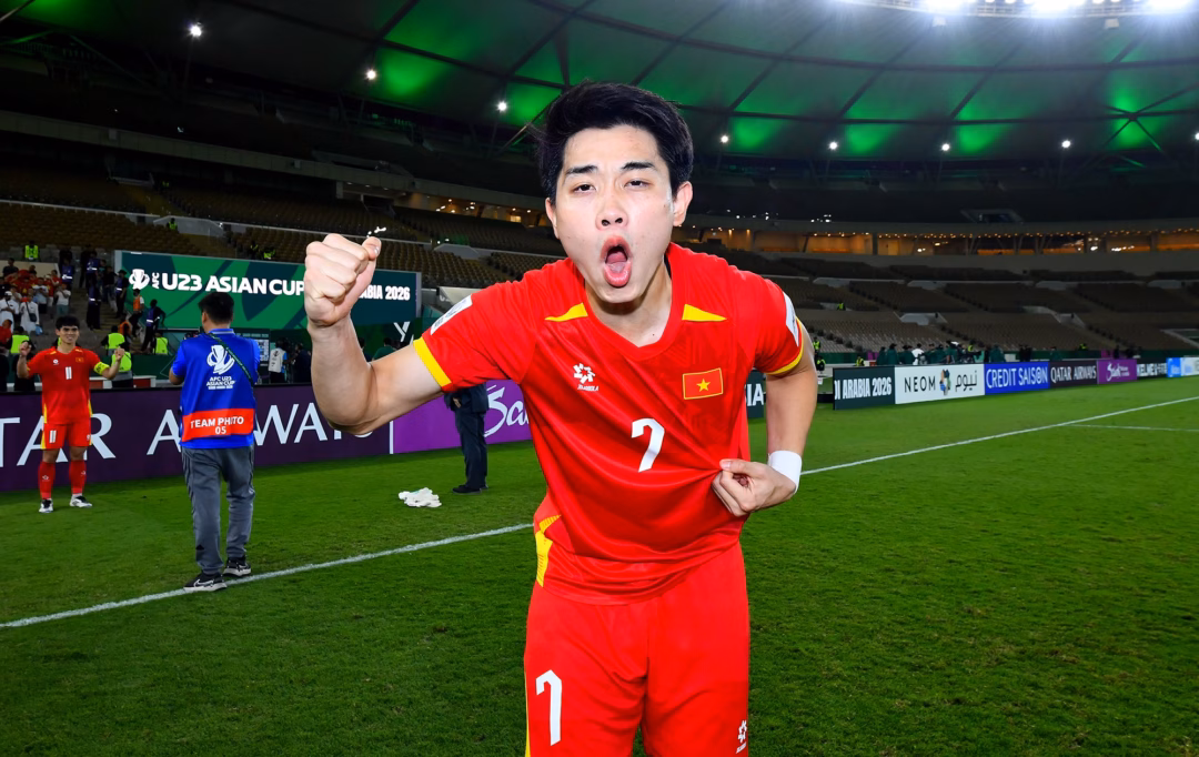 Đ&igrave;nh Bắc được AFC b&igrave;nh chọn l&agrave; cầu thủ xuất sắc nhất