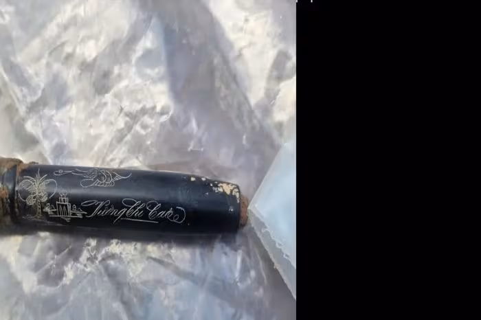 Đội 584 thu hồi 4 hài cốt liệt sĩ cùng di vật bút máy khắc tên Vương Chí Cao tại rừng tràm Quảng Trị