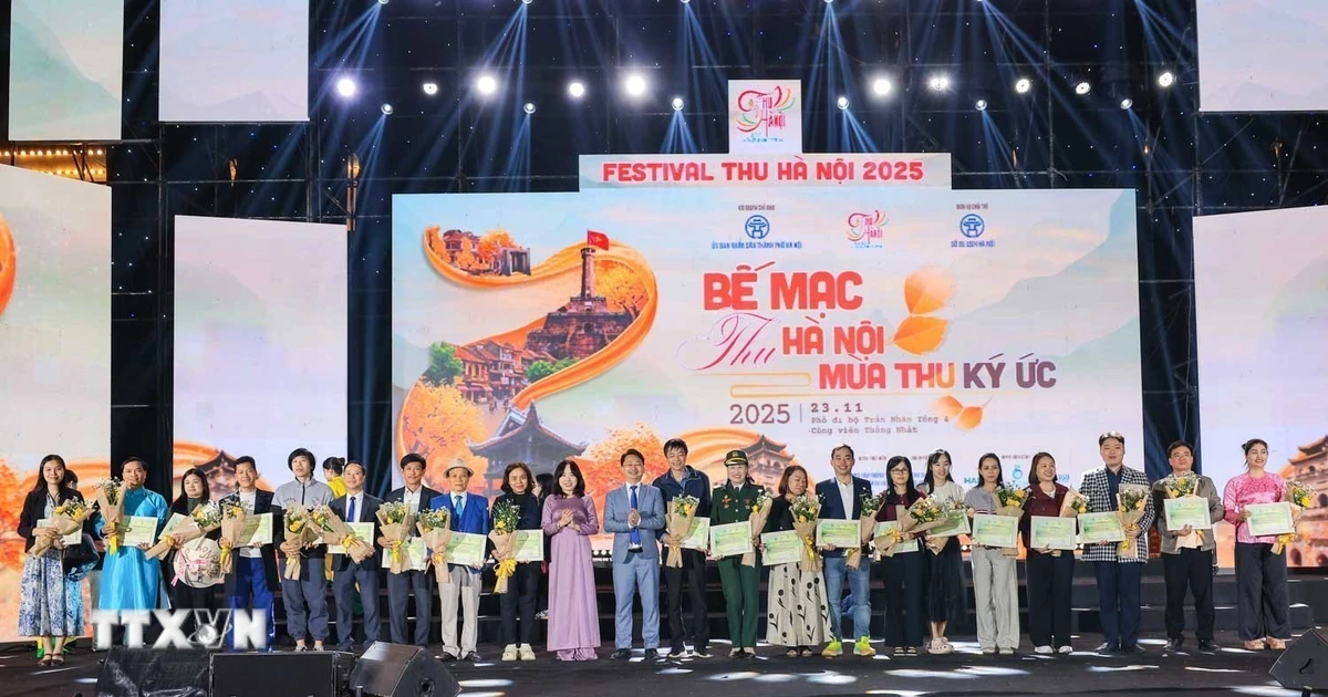 Festival Thu Hà Nội 2025: Kỷ niệm mùa thu đầy cảm xúc và gắn kết cộng đồng