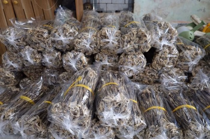 Gi&aacute; kh&ocirc; c&aacute; khoai Tết 2026