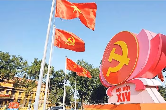 Hà Nội rực rỡ chào Đại hội Đảng XIV: Cờ hoa, sạch đẹp, an ninh