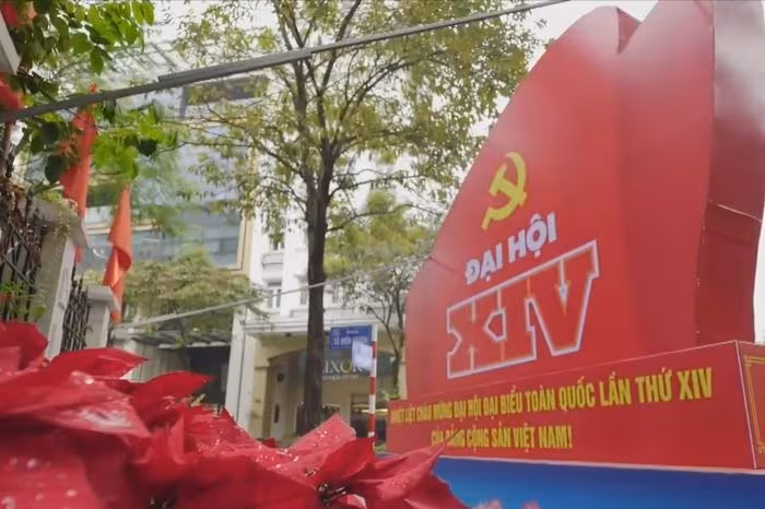 Hà Nội rực rỡ cờ hoa chào mừng Đại hội XIV Đảng – Cảnh quan và ý nghĩa