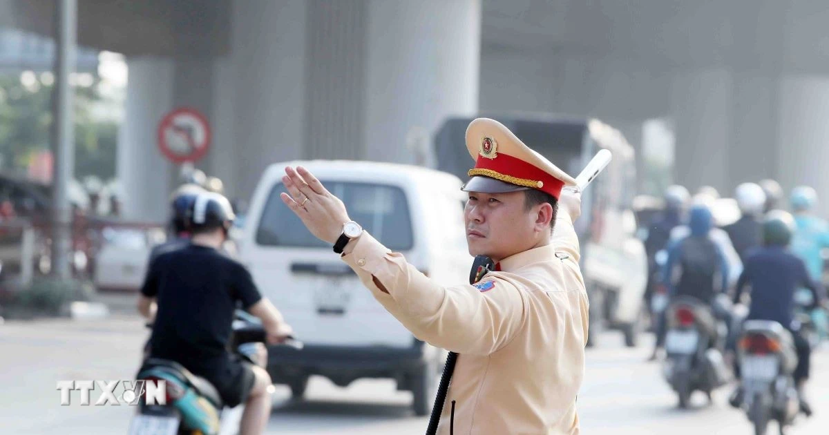 Hà Nội triển khai phân luồng giao thông cho chương trình nghệ thuật chào mừng Đại hội XIV